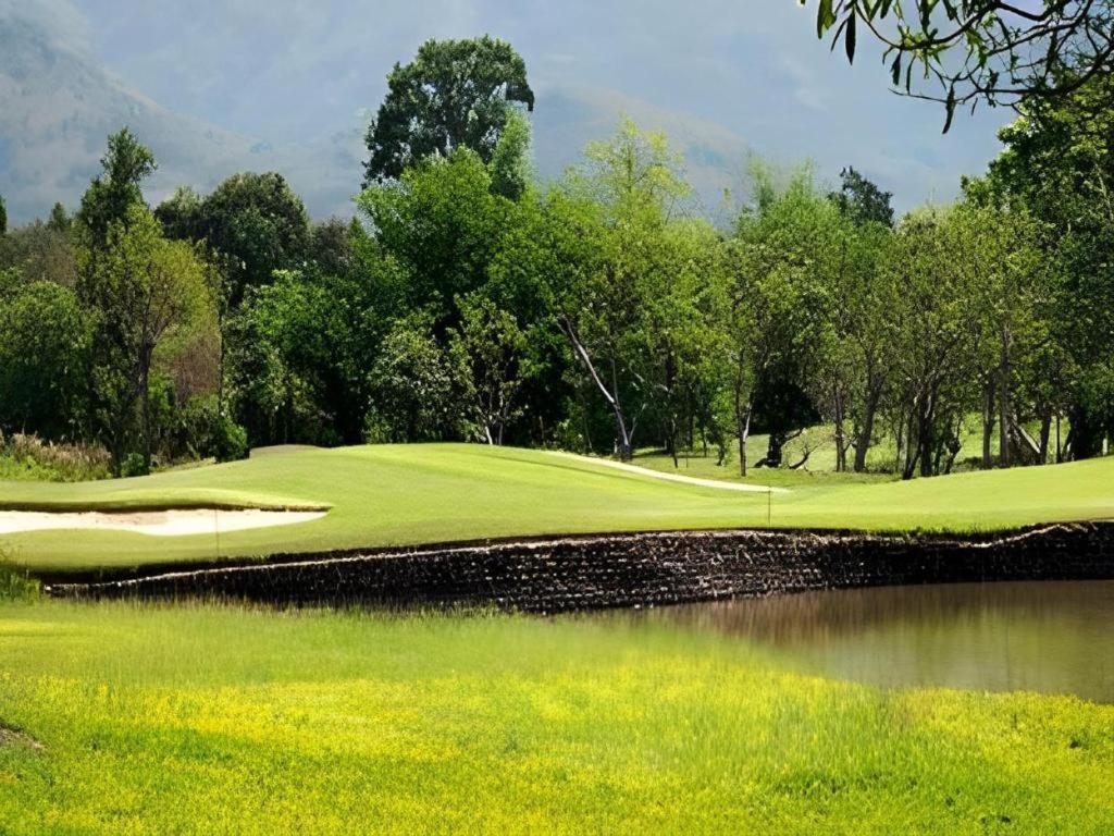 Royal Hills Golf Resort & Spa Nakhon Nayok Zewnętrze zdjęcie