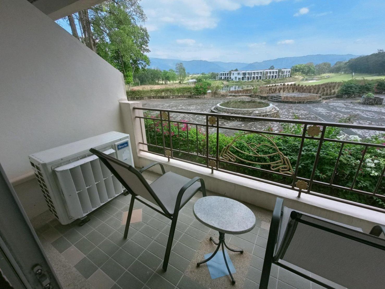 Royal Hills Golf Resort & Spa Nakhon Nayok Zewnętrze zdjęcie